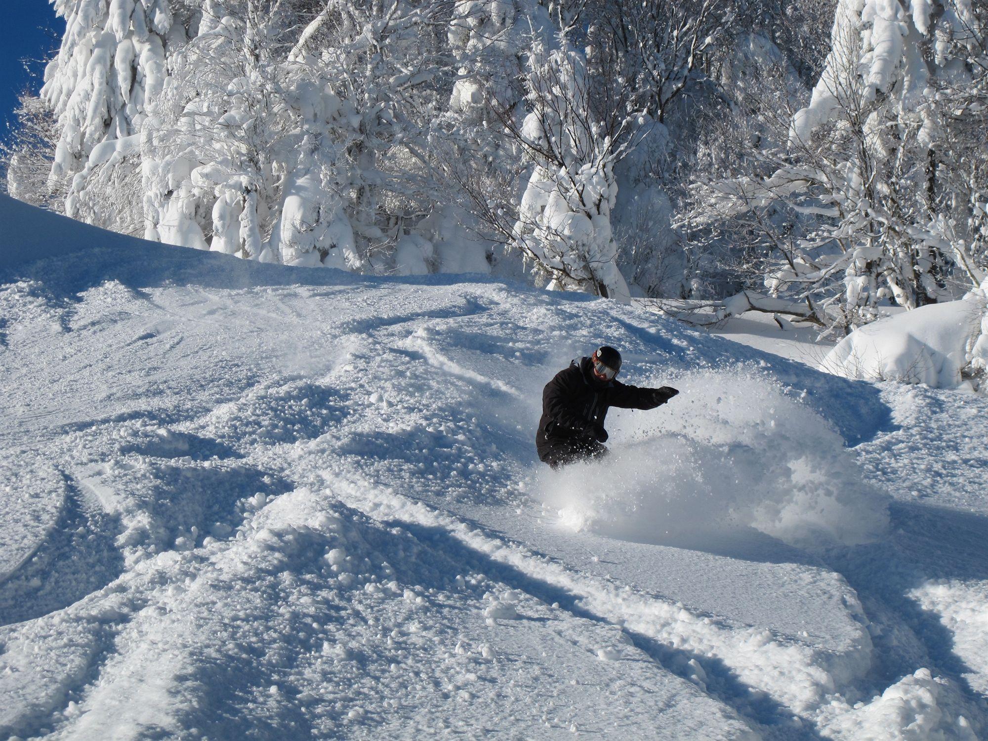 Expedition Station Snowshoe Exteriör bild
